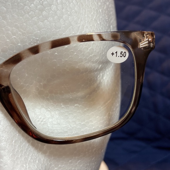 Blue Blocking +1.50 Reading Glasses. New. Flexible Temple. Tortoise Shell Frame. - Picture 4 of 11